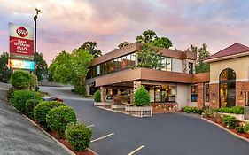 Best Western Plus Landing View Inn & Suites